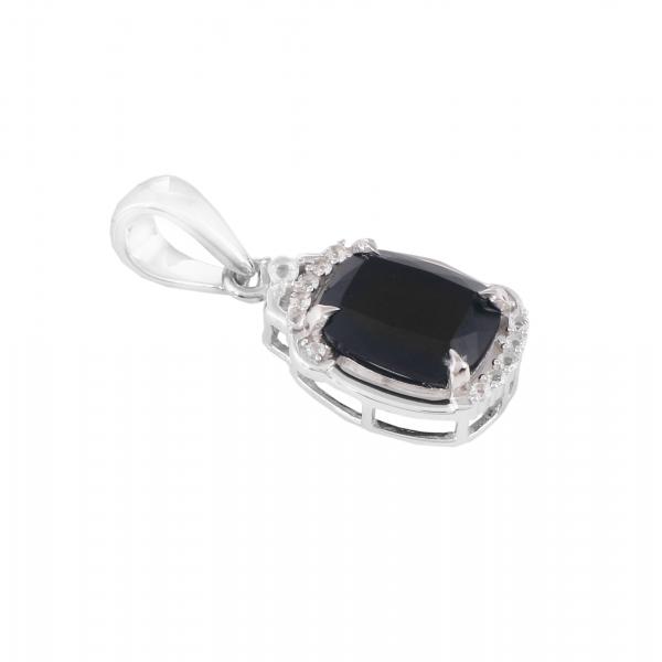 Silver pendant in onyx and white topaze Cassiopee